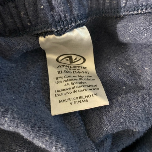 Athletic Works sweat pants with heart accent - size XL (14-16) youth - Picture 2 of 6